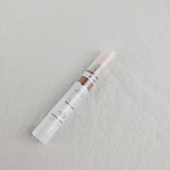 LAST ONE 🔥Joah perfect complexion eye serum concealer - Picture 2 of 4